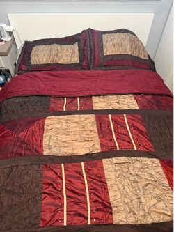 Queen comforter set