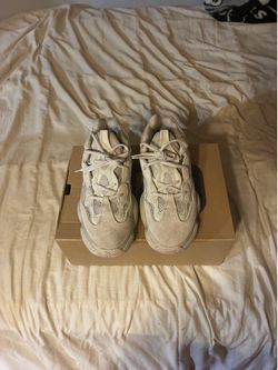 Yeezy 500 blush size 11.5 US