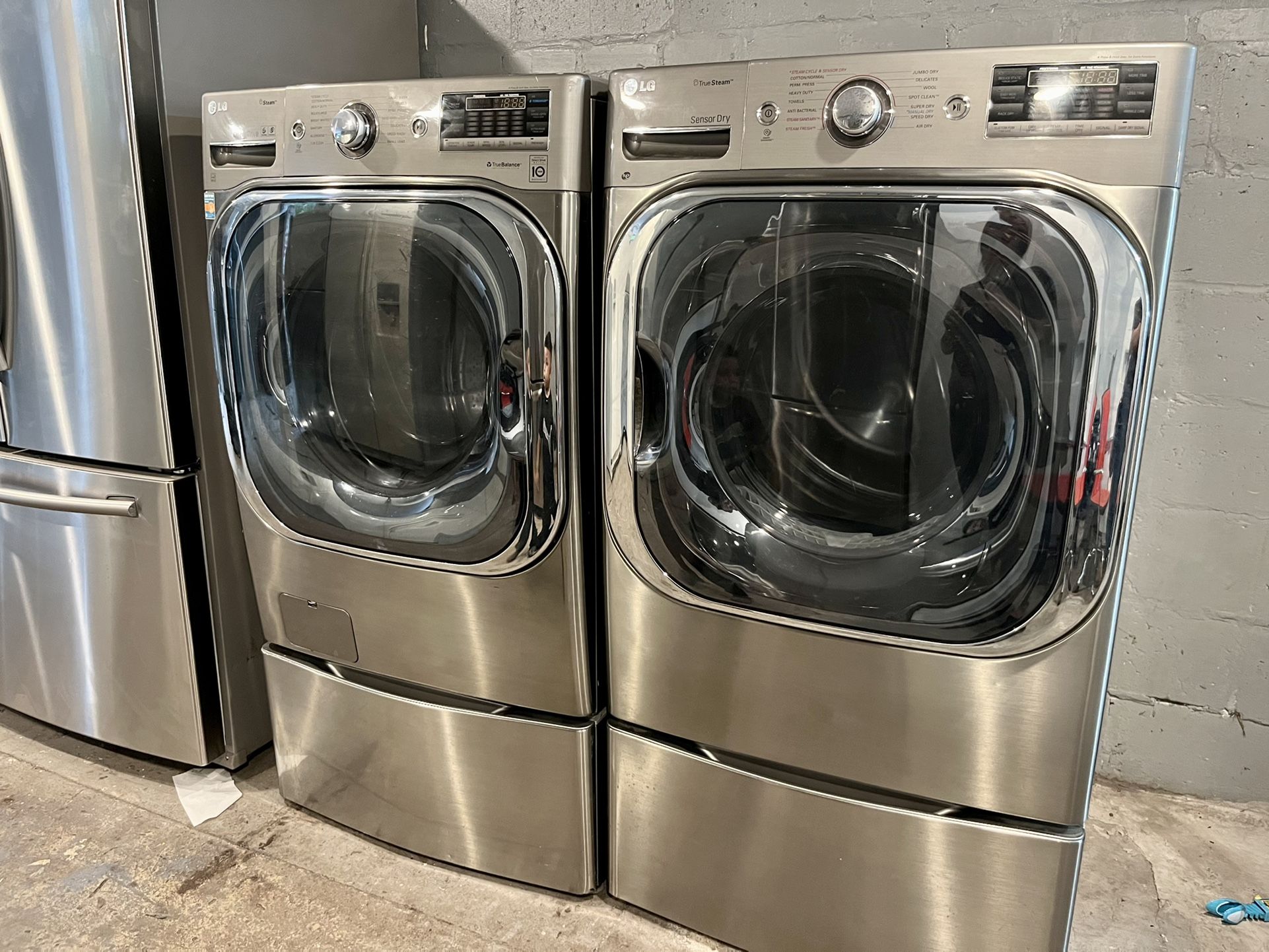 Washer And Dryer Set (jumbo)
