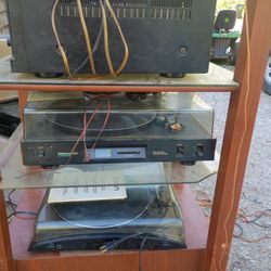 Semi-automatic 620T By Quadraflex Turntable