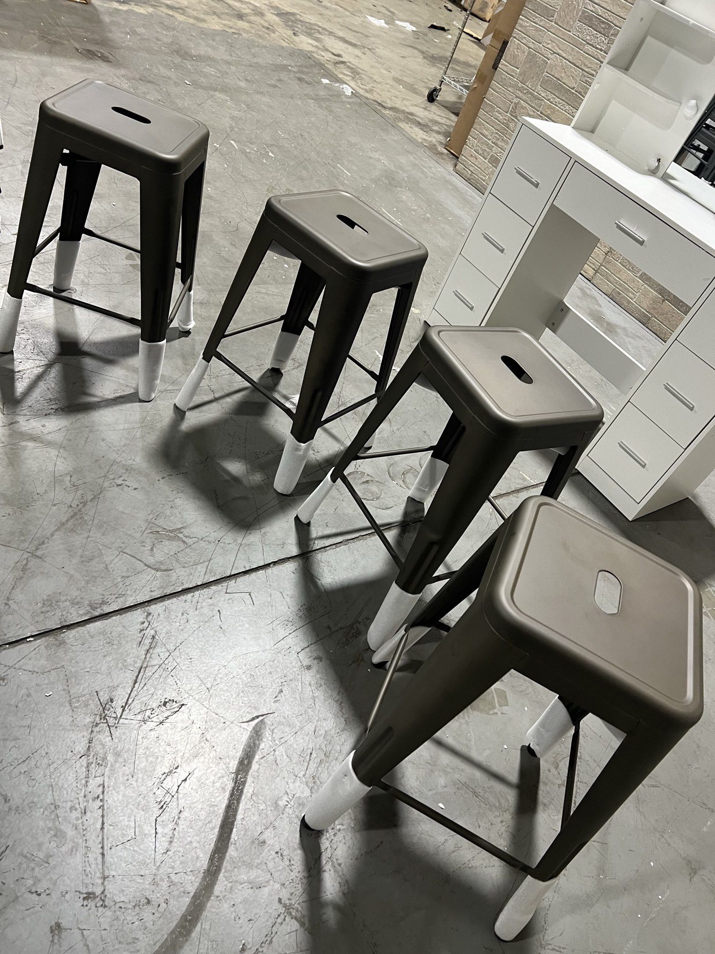 Loft Style 24 in. Stackable Metal Bar Stool (Set of 4) $100 Warehouse Clearance Sale 🔥First Come, First Served🔥 🔥Reserve with a Deposit🔥 Add
