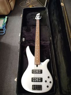 Yamaha bass