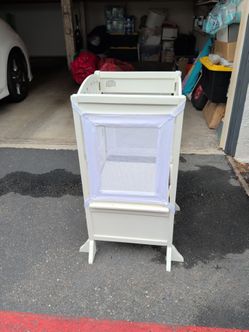 Guidecraft Kitchen Helper® Toddler Tower Step Stool - Contemporary - White