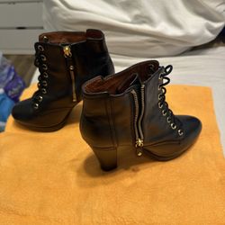 WOMENS H&M LEATHER BOOTS SIZE 8.5 