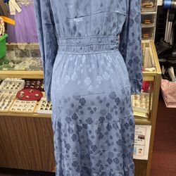 Blue Floral Dress, size M 