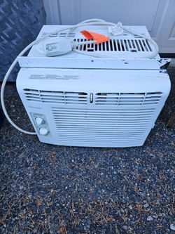 5000 Btu Window A/C Unit