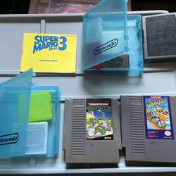 nintendo nes 2 game and various cases combo