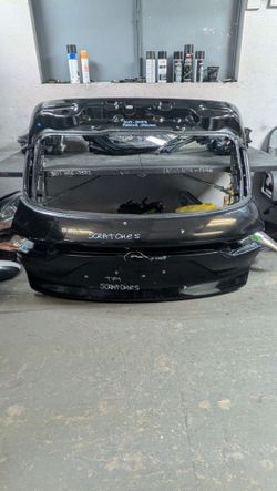 2019-2020-2021-2022-2023 PORSCHE CAYENNE LIFTGATE OEM USED #10373