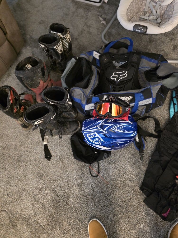 Dirtbike Gear