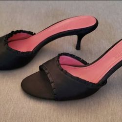 Judith Leiber Satin Ruffle Open Toe Kitten Heel Slide With Leather Insoles. Local Pickup. Cash Only.  Size 7
