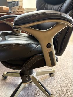 Swivel Office Chair