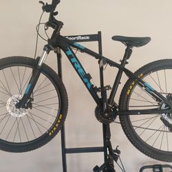 Trek Marlin 5 Mountain Bike
