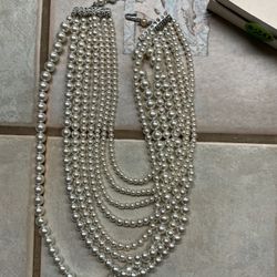 Beautiful Vintage Multi Strands Pearl Look Jewelry.     DADS ESTATE 