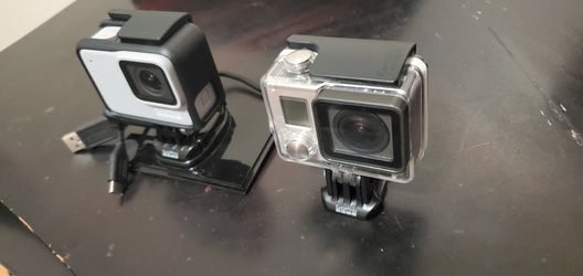 Gopro white 7 it's new never used!!& gopro 3 it's used