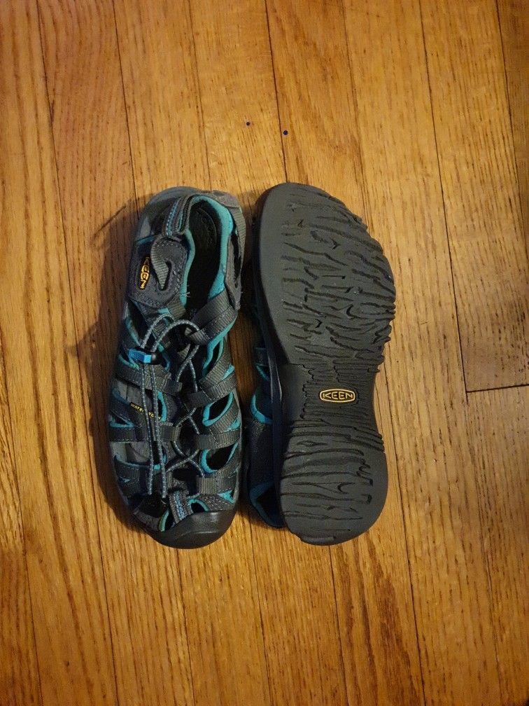 Keen Girls Sz 6
