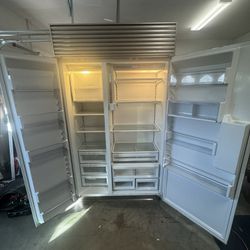 Sub Zero Refrigerator 