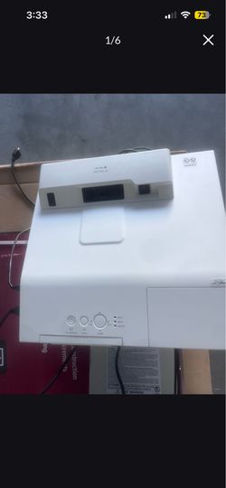Hitachi projector 1080p