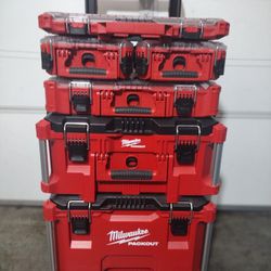 Milwaukee Pack Out Rolling Tool Box (Six Pieces Total)