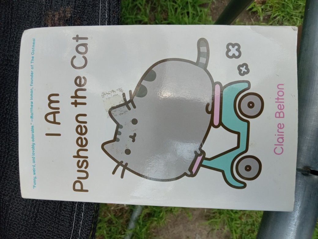 Pusheen The Cat Book