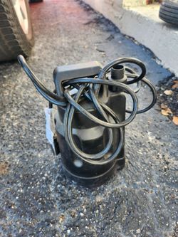 Utilitech Submersible utility pump