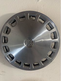 Vw mk1 or mk2 hub caps 13 in
