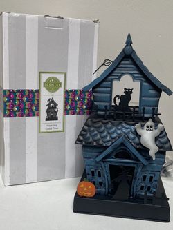 RETIRED "Haunting Good Time" Scentsy Warmer