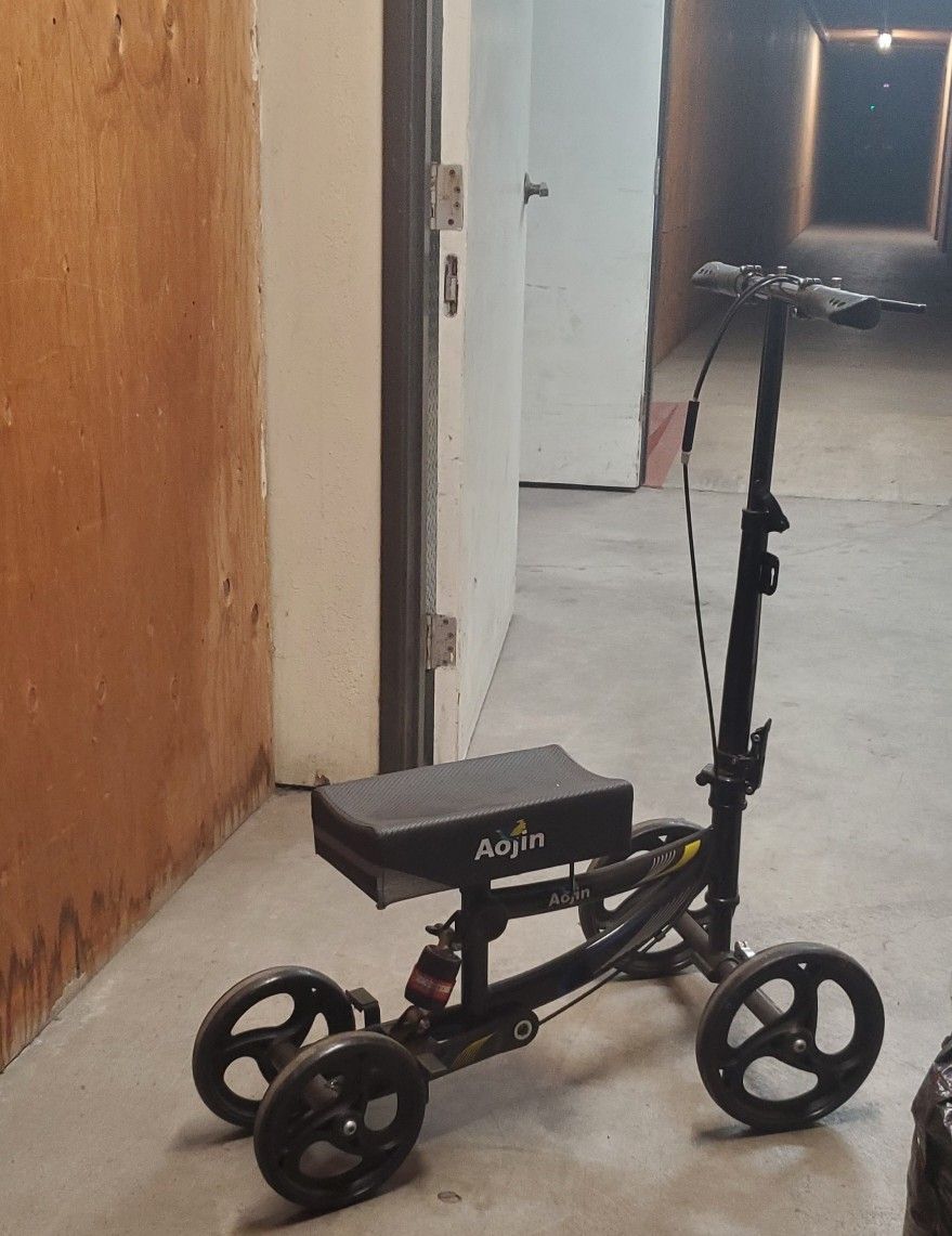 Knee Scooter