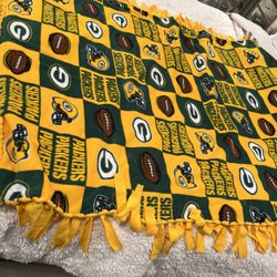 Packers Warm, Blanket. 48 X77