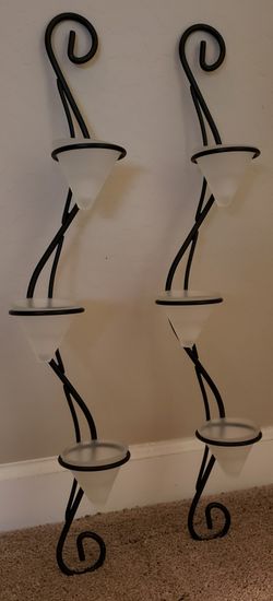 Wall mount tealight candle holders