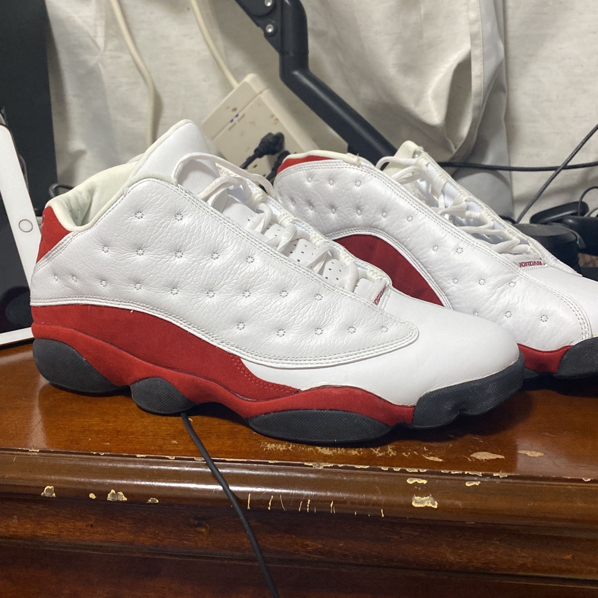 Retro Cherry Jordan 13 With Box
