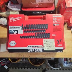 Milwaukee 43pc  3/8" Drive Impact Socket Set