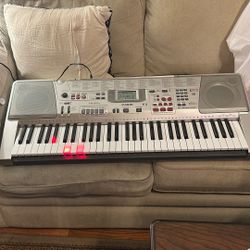 Casio  LK-94TV Keyboard 