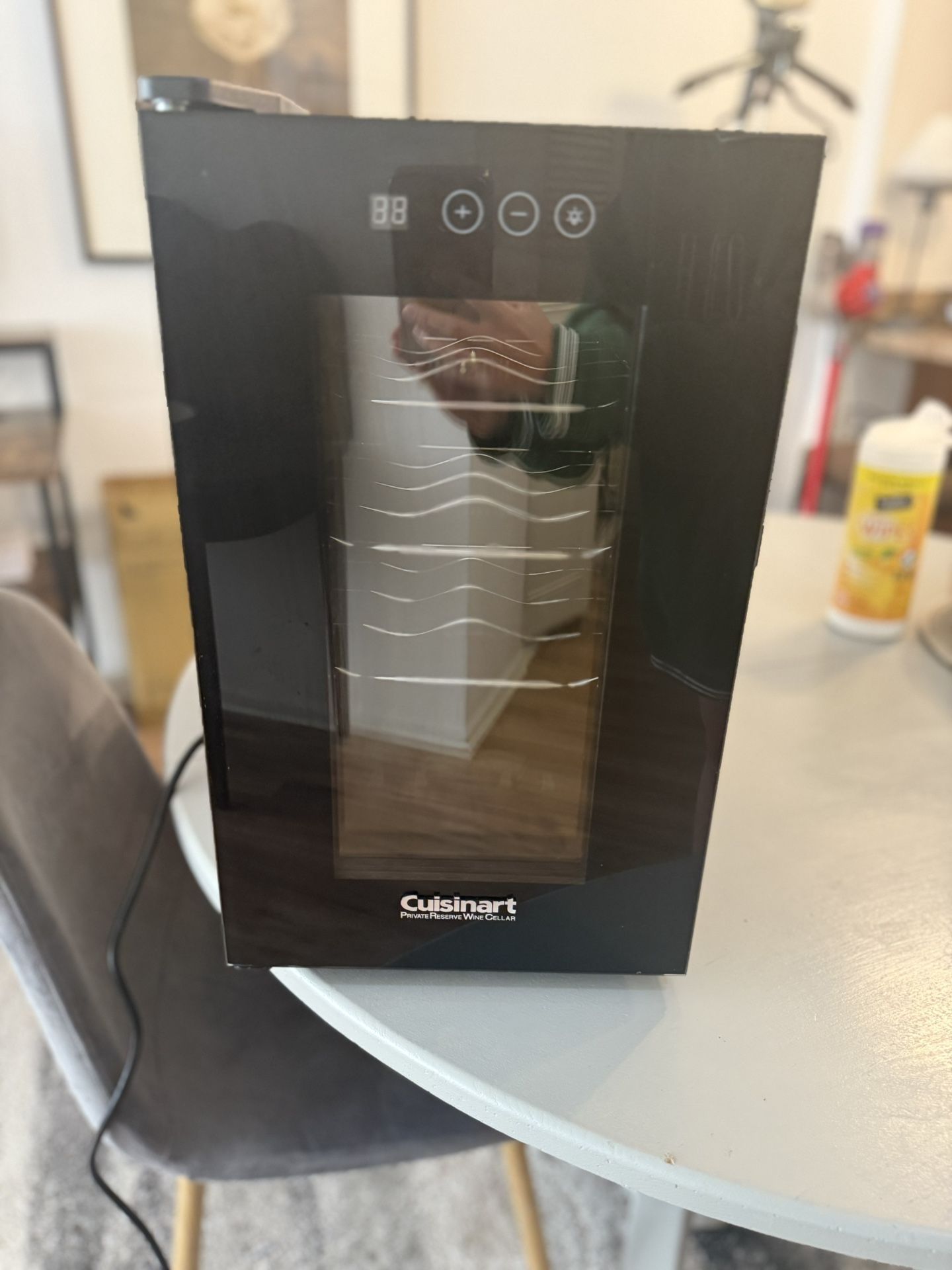 New cuisinart Mini Wine Fridge