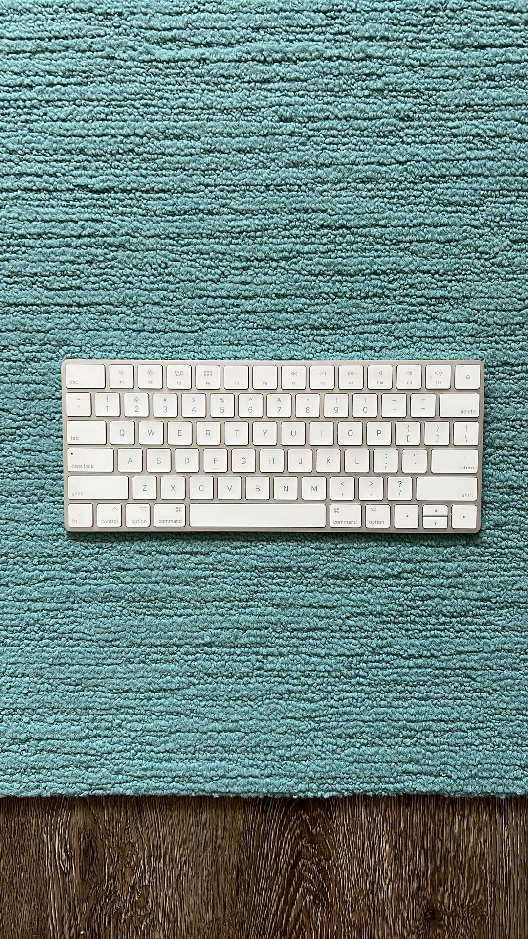 Apple Magic Keyboard - Lightning Rechargeable