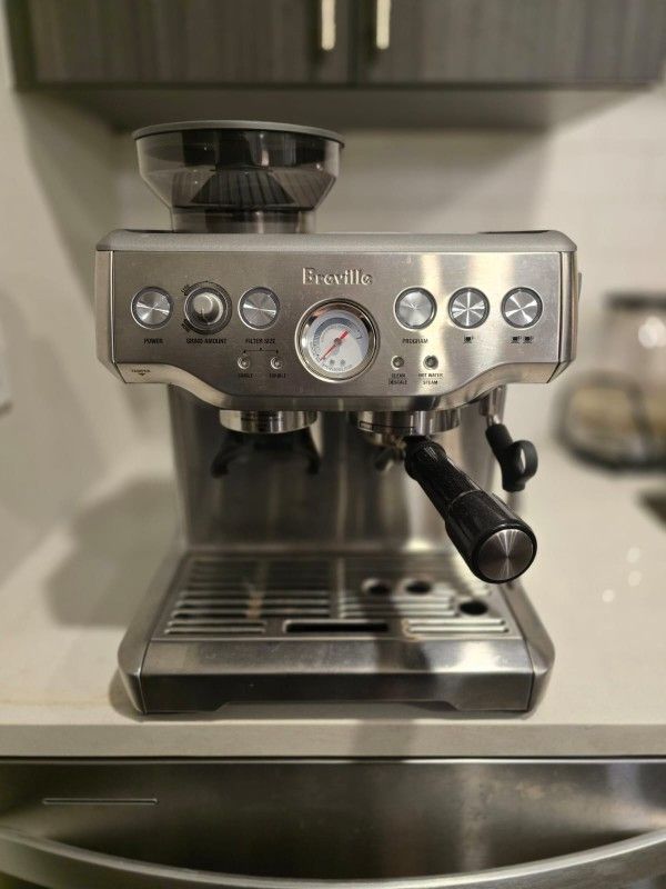 Breville Barista Express Espresso Machine