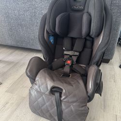 Nuna Exec Car Seat