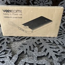 NEW Veektomx VT101 10000mAh Power Bank Fast Portable Charger & Built-In Cables