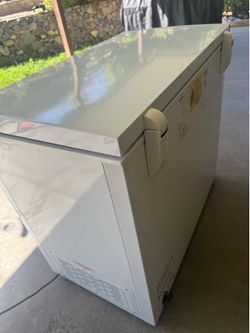 Deep freezer