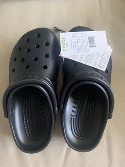 Size 6 Women, 4 Men