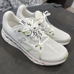 On Cloud Men’s Shoes 10.5