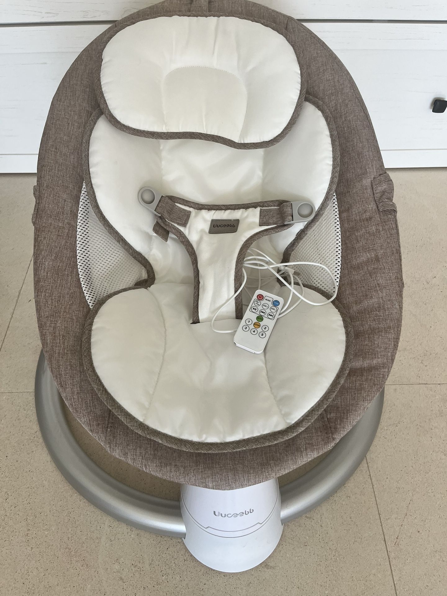 Uuoeebb Baby Swinger (Unavailable On Amazon)