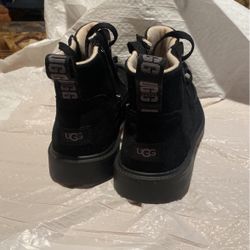 Ugg Boots Size 2 For Boy Or Girl