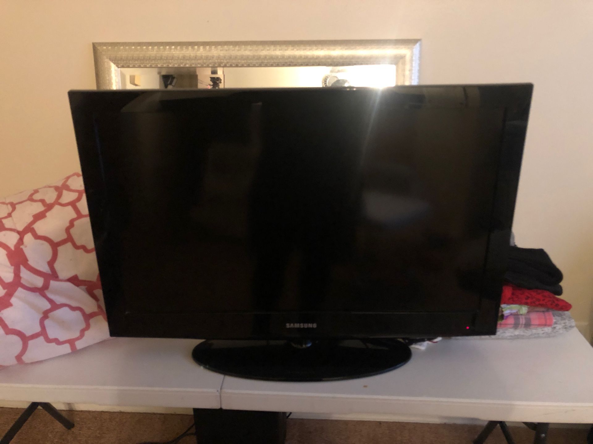 31 Inch Samsung TV