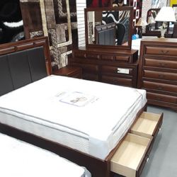 Bedroom Sets  7 Down To