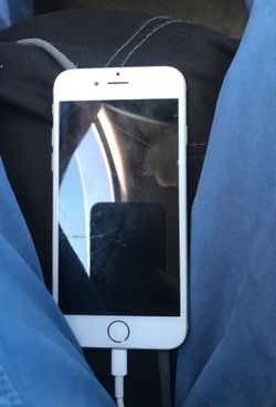 iPhone 6s T-Mobile a little crack bad lcd