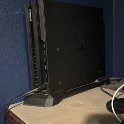 PS4 Pro 
