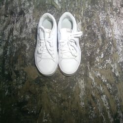 Women's Puma Shoes Size 8