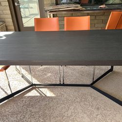 Modern table and 6 leather chairs