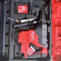 Milwaukee rotary hammer