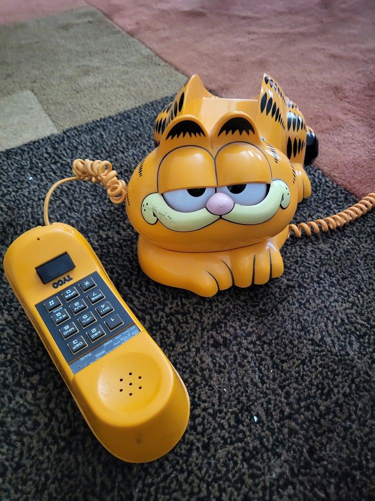 Garfield Phone